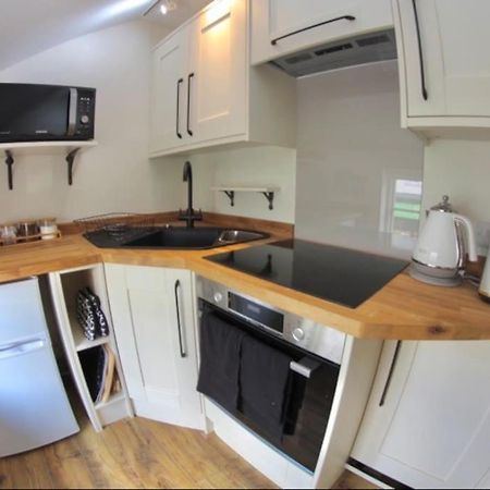 Traveller'S Rest - Cosy Cottage In Heart Of Wilton Salisbury Bagian luar foto