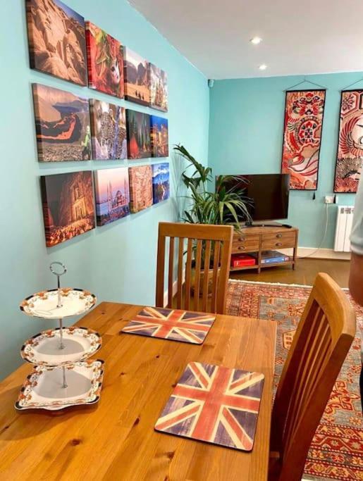 Traveller'S Rest - Cosy Cottage In Heart Of Wilton Salisbury Bagian luar foto
